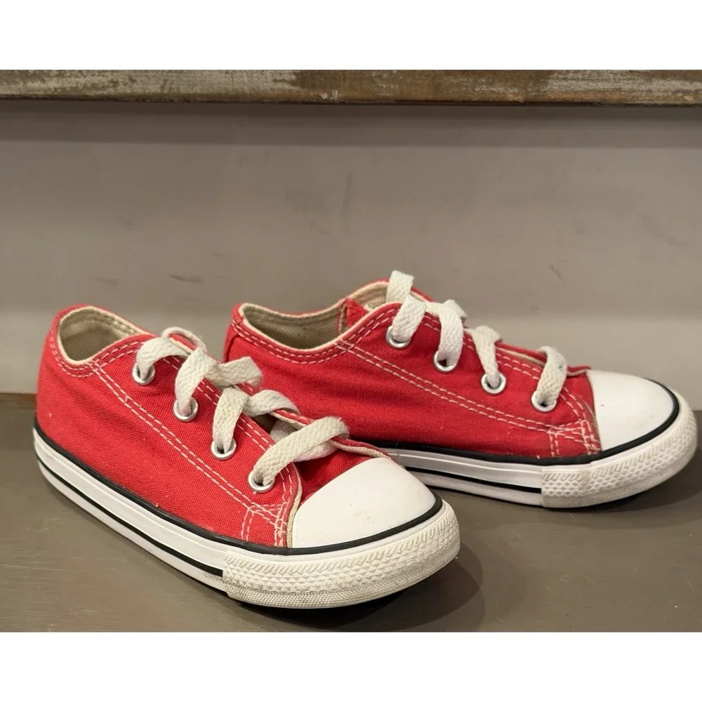Converse ALL Star Toddler Size 8 Sneakers Unisex